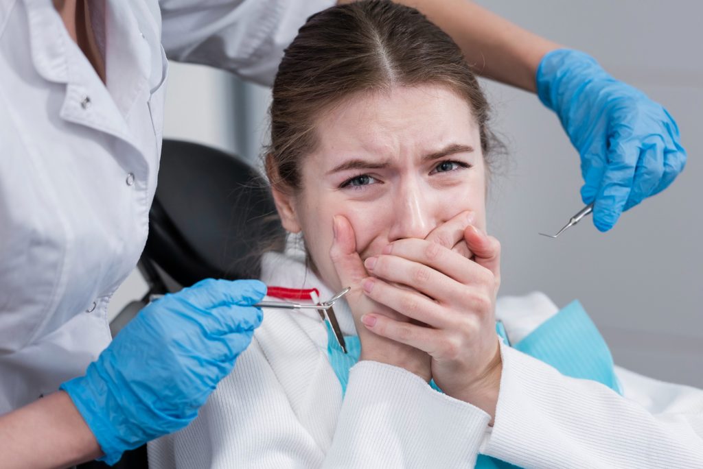 Infection dentaire : tout savoir sur les symptômes, les soins et la prévention